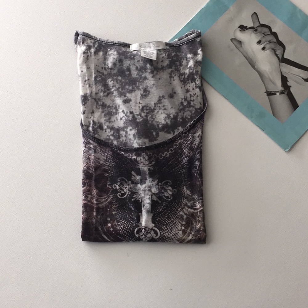 CHARLOTTE RUSSE soft-feel tee - Picture 8 of 8